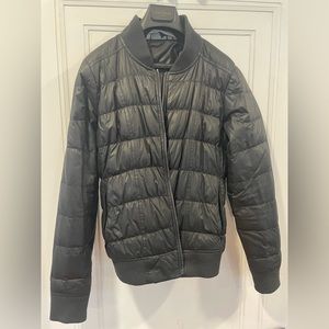 Athlete cropped quilted bomber jacket
